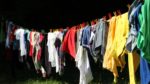 Wäsche, welche in der Sonne trocknet.